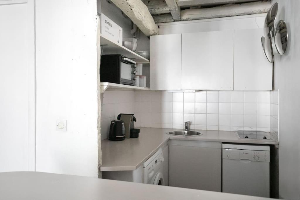 Joli Duplex Au Coeur Du Marais Apartment Paris Exterior foto